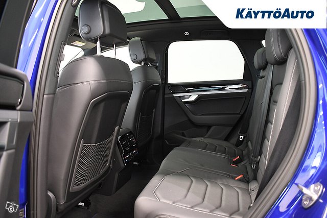 Volkswagen Touareg 13