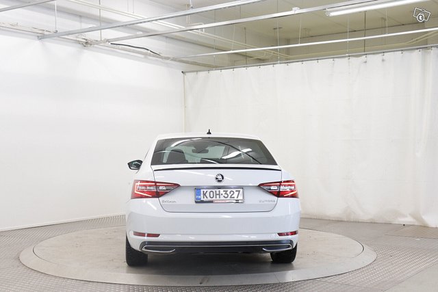 Skoda Superb 6