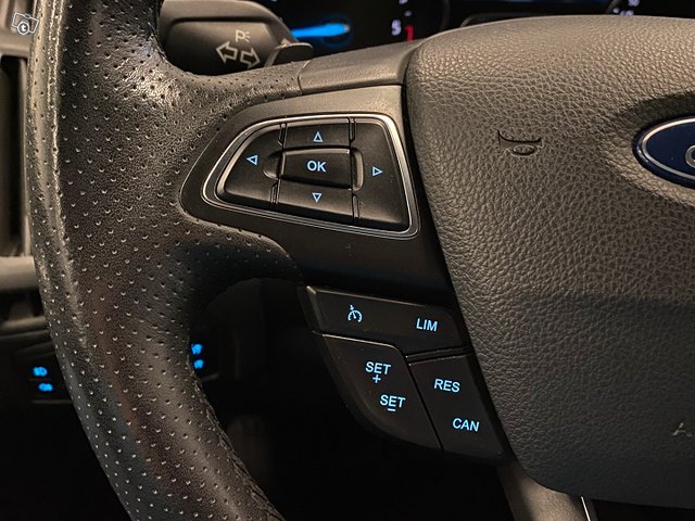 Ford Focus 11