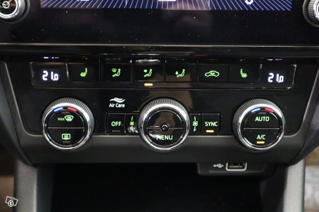 Skoda Octavia 16
