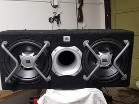 Jbl 2x12 tuuma bassokajutin ja vahvistin, Autostereot ja tarvikkeet, Auton varaosat ja tarvikkeet, Pori, Tori.fi Jbl 2x12 tuuma bassokajutin ja vahvistin, Autostereot ja tarvikkeet, Auton varaosat ja tarvikkeet, Pori, Tori.fi
