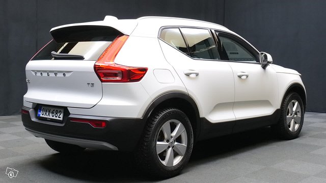 Volvo XC40 3
