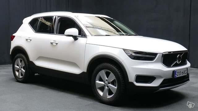 Volvo XC40 4