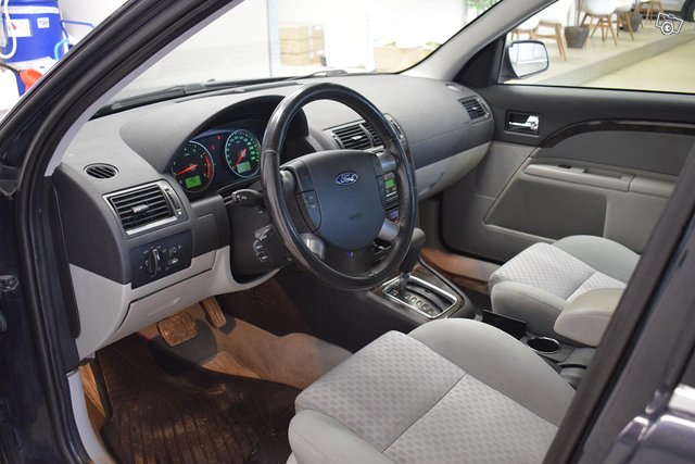 Ford Mondeo 7