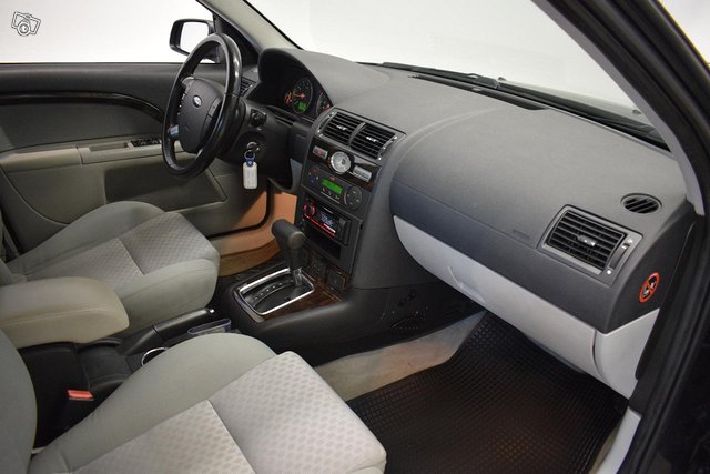 Ford Mondeo 12