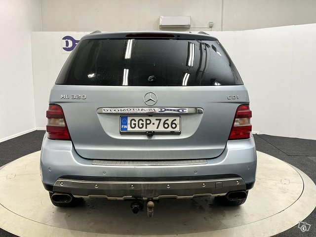 Mercedes-Benz ML 4