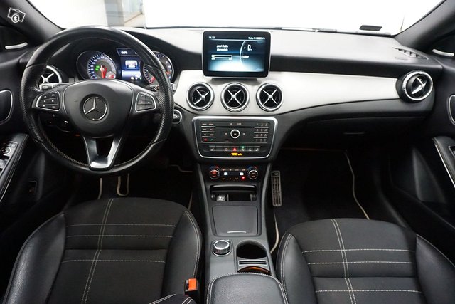 Mercedes-Benz CLA 17