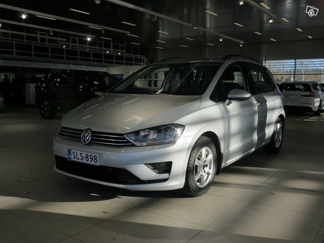VOLKSWAGEN Golf Sportsvan 2