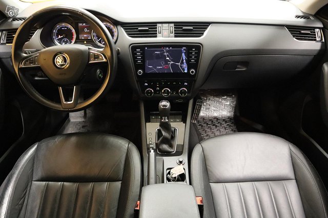 Skoda Octavia 10