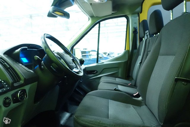 Ford Transit 13