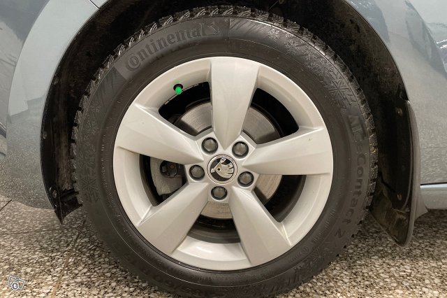SKODA Rapid 11