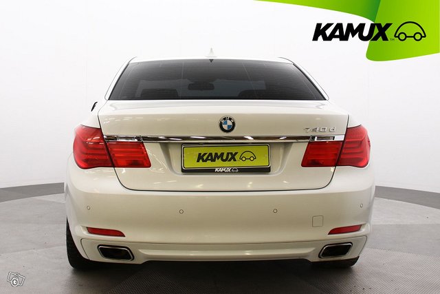 BMW 740 5