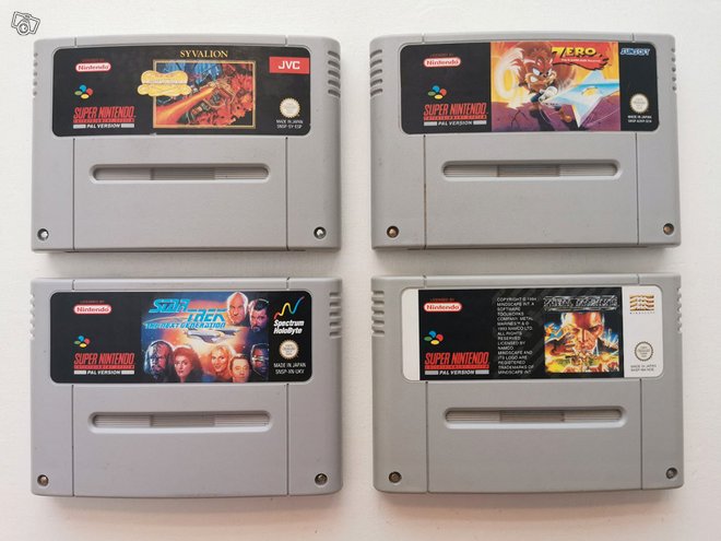 Snes-pelit 4 kpl (loose), Pelik...