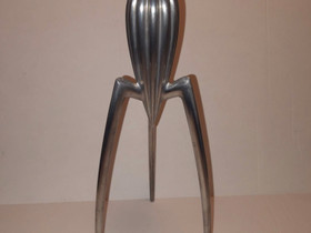 Alessi Philippe Starck Juicy Salif sitruspuristin, Keittiövälineet, Keittiötarvikkeet ja astiat, Turku, Tori.fi Alessi Philippe Starck Juicy Salif sitruspuristin, Keittiövälineet, Keittiötarvikkeet ja astiat, Turku, Tori.fi
