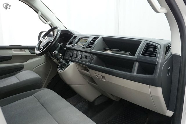 Volkswagen Transporter 16