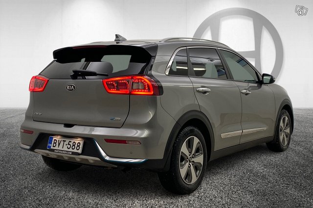 Kia NIRO PLUG-IN 3