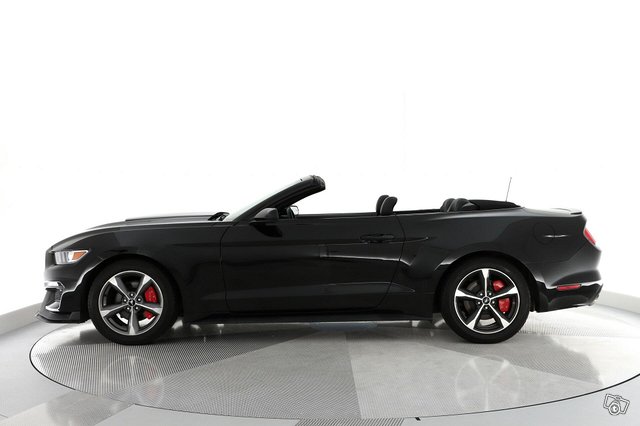 Ford Mustang 3