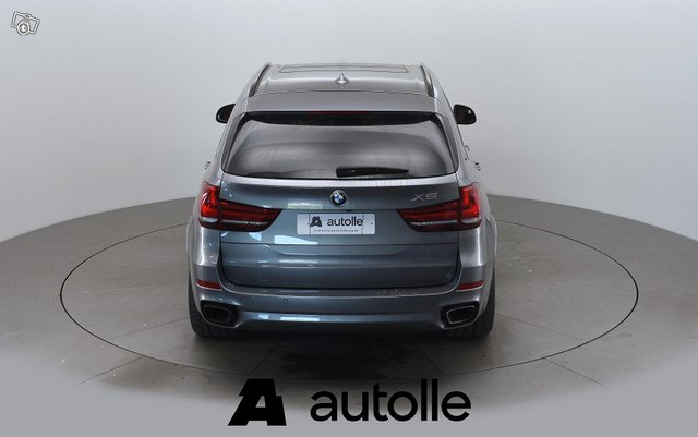BMW X5 8