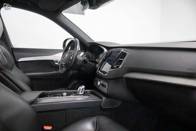 Volvo XC90 18