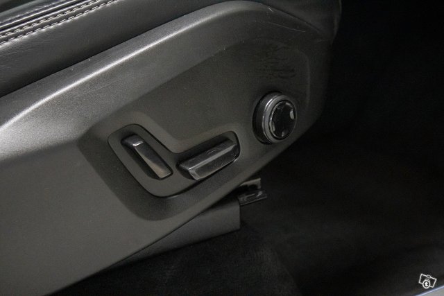 Volvo XC90 19