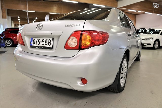 Toyota Corolla 4