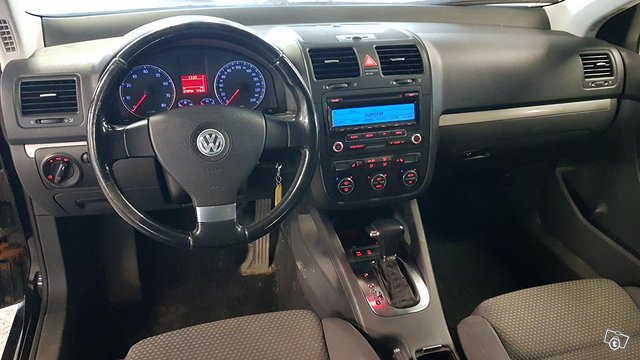 Volkswagen Golf 8