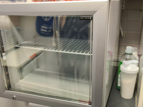 Tosi hieno pieni pakastin lasiovella, Jääkaapit ja pakastimet, Kodinkoneet, Vantaa, Tori.fi Tosi hieno pieni pakastin lasiovella, Jääkaapit ja pakastimet, Kodinkoneet, Vantaa, Tori.fi