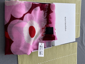 Marimekko unikko huivi, Muut asusteet, Asusteet ja kellot, Kouvola, Tori.fi Marimekko unikko huivi, Muut asusteet, Asusteet ja kellot, Kouvola, Tori.fi