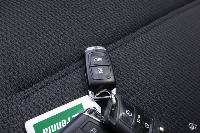 Volkswagen Golf 23
