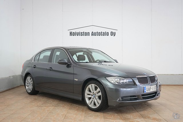 BMW 330