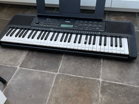 Yamaha PSR-E273, Pianot, urut ja koskettimet, Musiikki ja soittimet, Turku, Tori.fi Yamaha PSR-E273, Pianot, urut ja koskettimet, Musiikki ja soittimet, Turku, Tori.fi