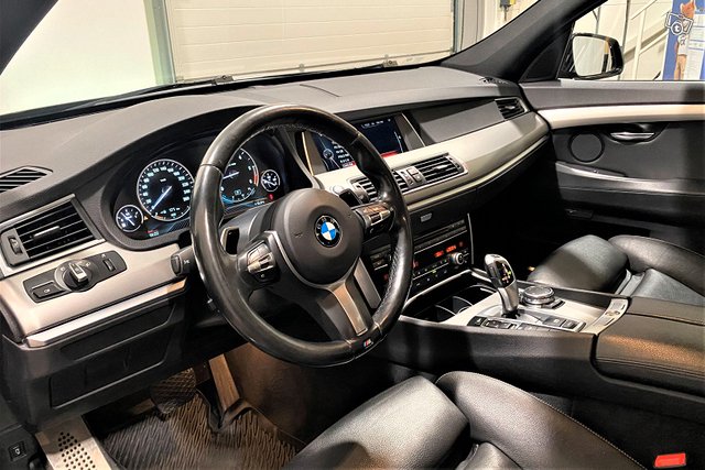 BMW 530 Gran Turismo 10
