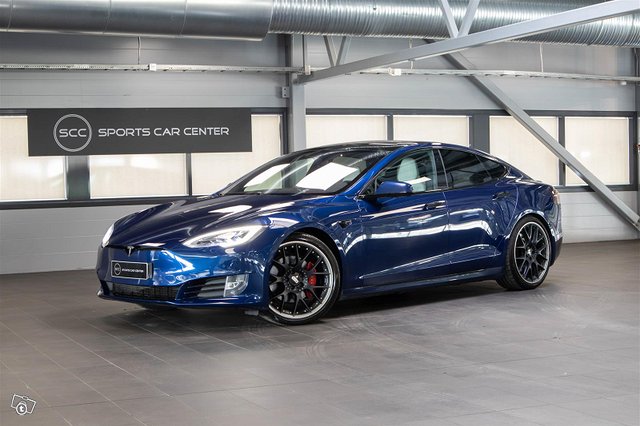 Tesla Model S 2