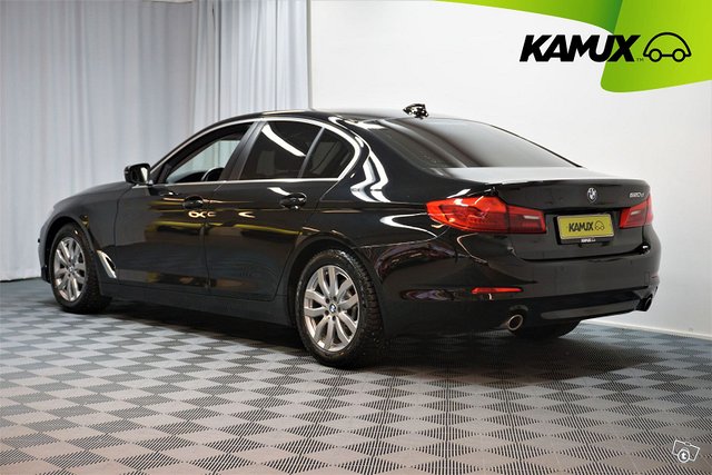 BMW 520 11