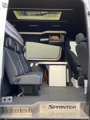 Mercedes-Benz Sprinter 6
