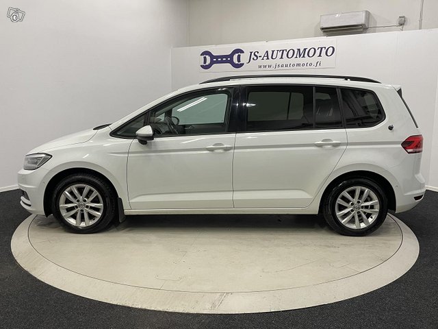 Volkswagen Touran 5
