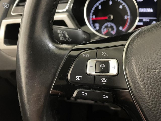 Volkswagen Touran 18