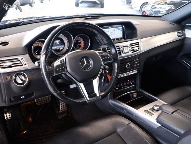 Mercedes-Benz E 9