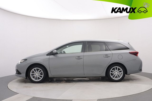 Toyota Auris 7