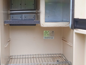 Jääkaappi pakastelokerolla, Matkailuvaunujen tarvikkeet, Matkailuautojen tarvikkeet, Kittilä, Tori.fi Jääkaappi pakastelokerolla, Matkailuvaunujen tarvikkeet, Matkailuautojen tarvikkeet, Kittilä, Tori.fi