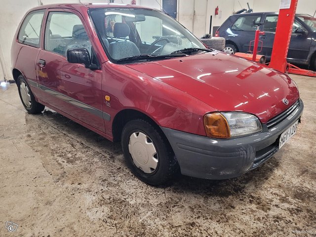 Toyota Starlet 3