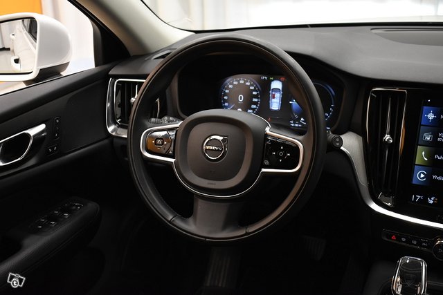 Volvo V60 16
