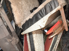Saab 95 / 96 tavaratilan penkit 2+7 hengen malli, Autovaraosat, Auton varaosat ja tarvikkeet, Pori, Tori.fi Saab 95 / 96 tavaratilan penkit 2+7 hengen malli, Autovaraosat, Auton varaosat ja tarvikkeet, Pori, Tori.fi
