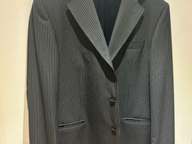 Loro Piana Blazer, Vaatteet ja kengät, Helsinki, Tori.fi Loro Piana Blazer, Vaatteet ja kengät, Helsinki, Tori.fi