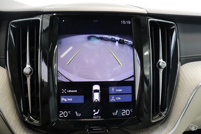 Volvo XC60 18