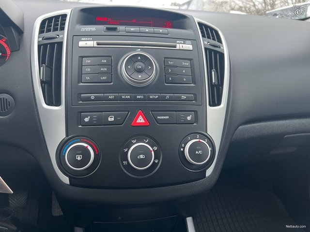 Kia Ceed 10