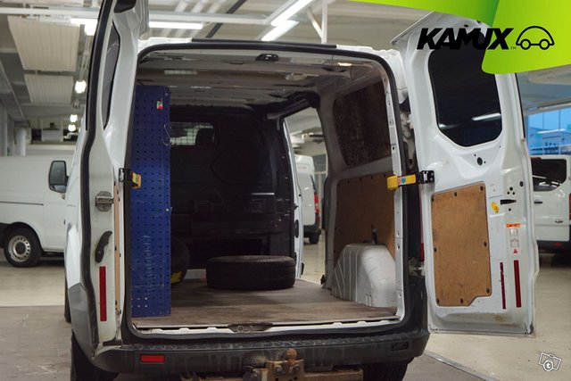Ford Transit Custom 11