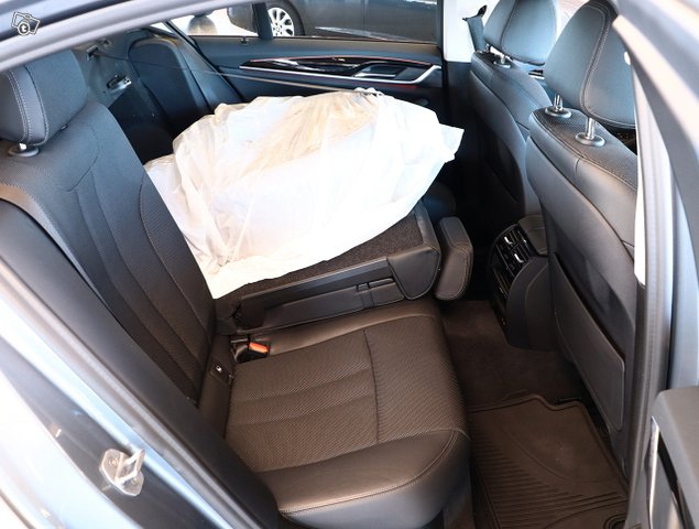 BMW 530 16