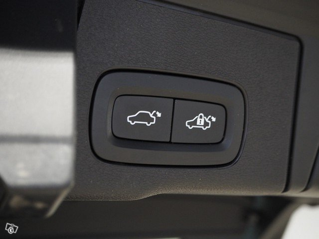 VOLVO XC60 25