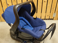 Britax Rmer Primo turvakaukalo ja kaksi telakkaa